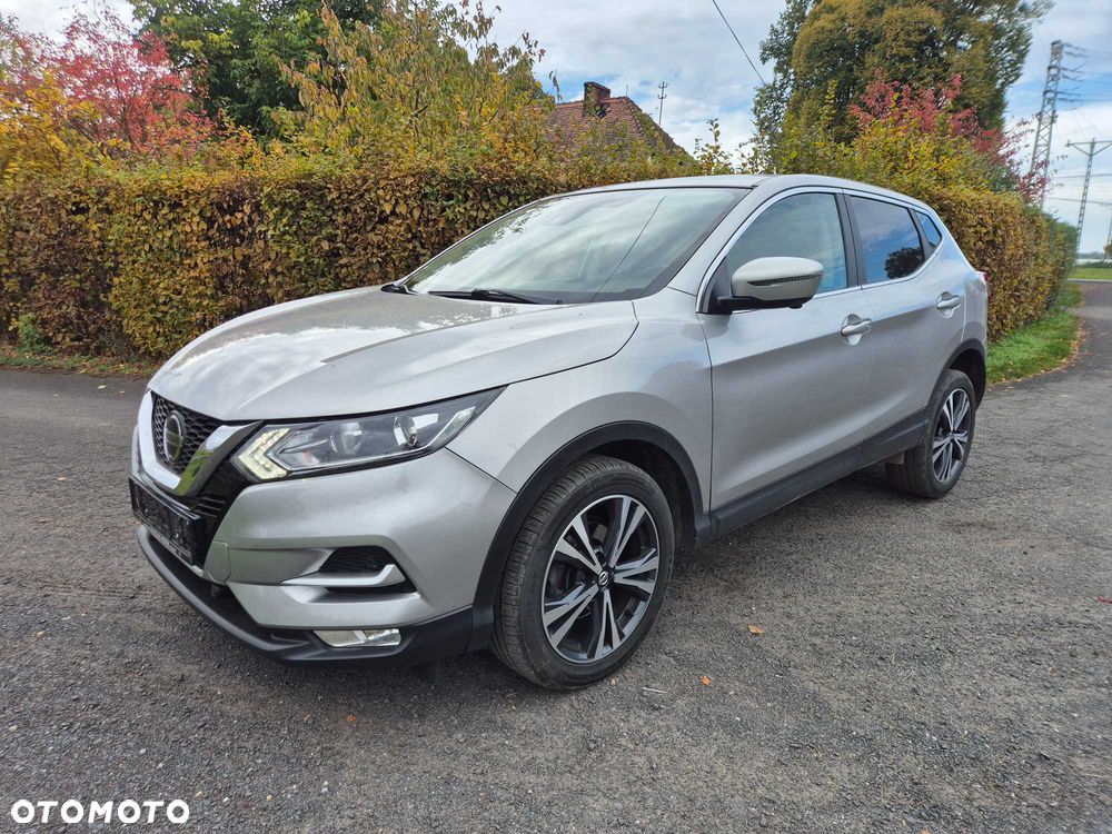 Nissan Qashqai - 1