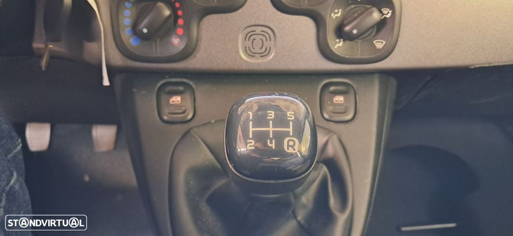 Fiat Panda 1.3 16V Multijet Lounge S&S - 9
