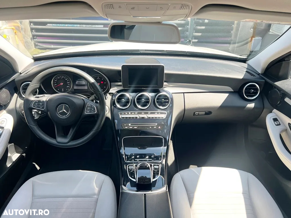 Mercedes-Benz C - 15