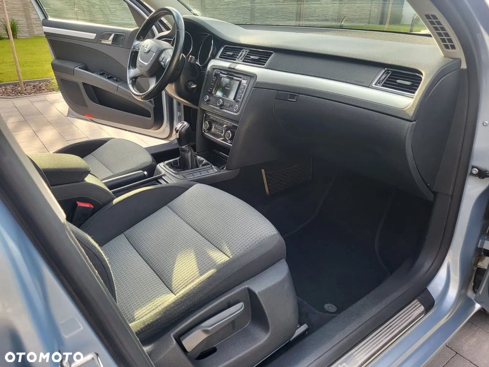 Skoda Superb 2.0 TDI Comfort - 11