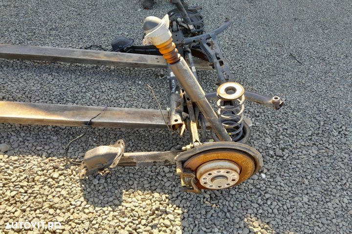 Punte spate Audi Q3 8U [2011 - 2014] Crossover 2.0 TDI MT (140 hp) - 1