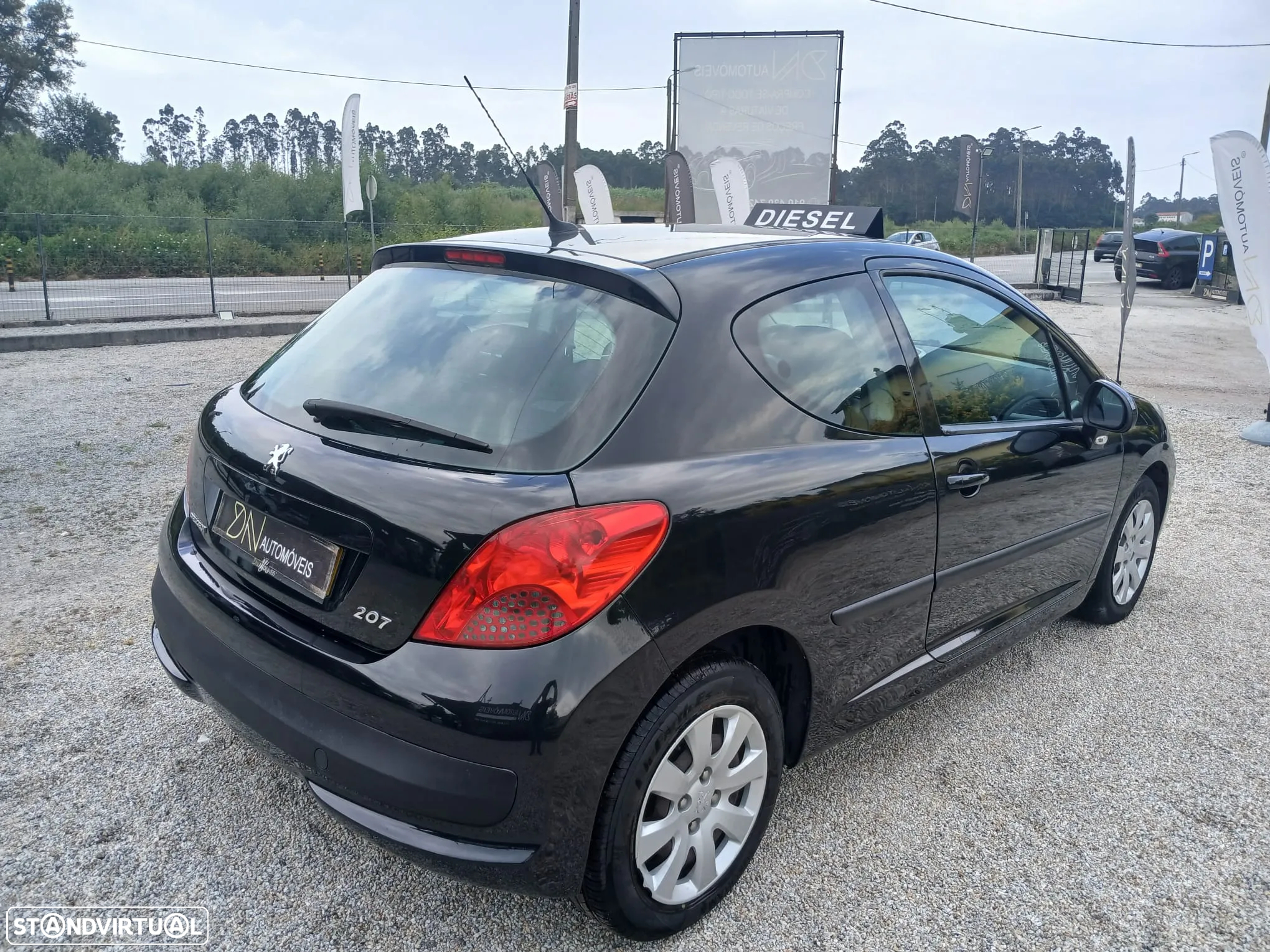 Peugeot 207 1.4 HDi Trendy - 12