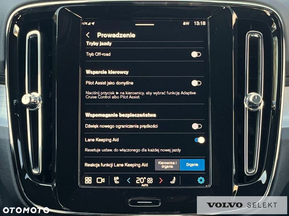 Volvo XC 40 - 18