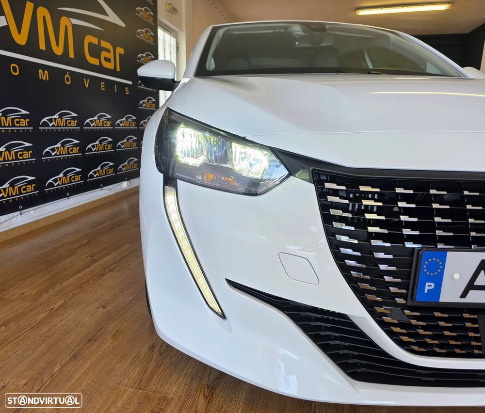 Peugeot 208 1.2 PureTech Allure - 21