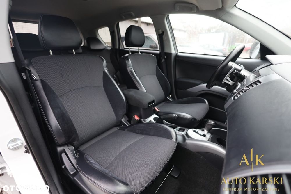 Mitsubishi Outlander - 33