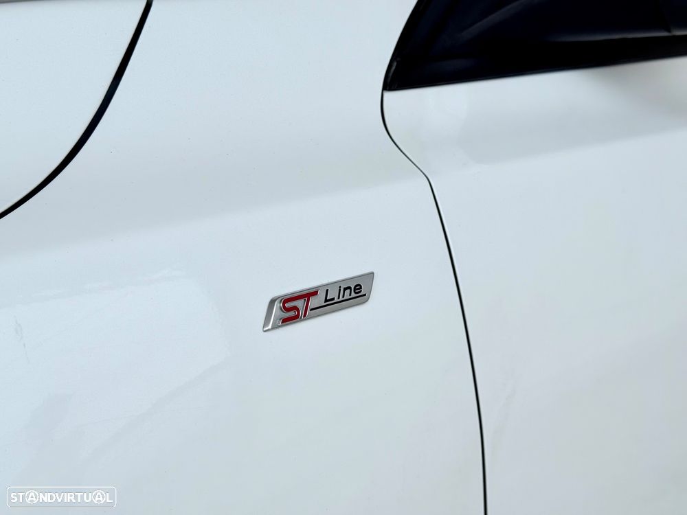 Ford Focus 1.0 EcoBoost MHEV ST-Line - 4