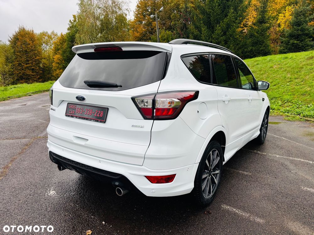 Ford Kuga 1.5 EcoBoost 2x4 ST-Line - 9