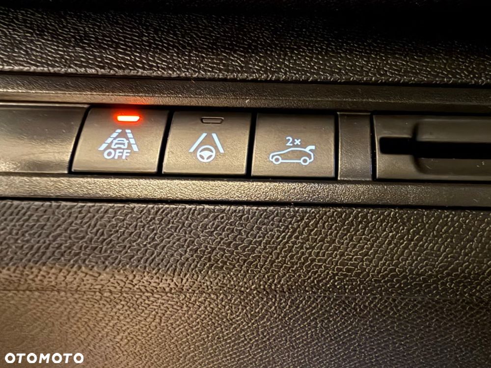 Peugeot 3008 BlueHDi 130 Stop & Start EAT8 GT Pack - 24