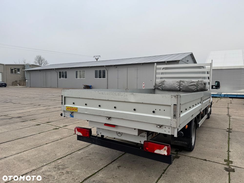 Mercedes-Benz Sprinter - 5