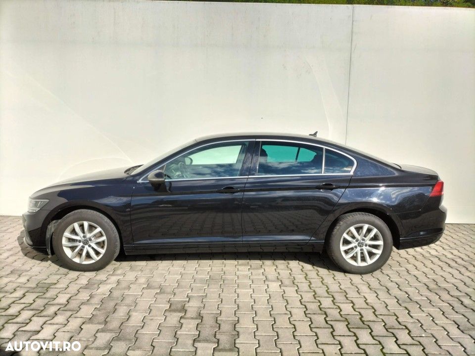 Volkswagen Passat - 2