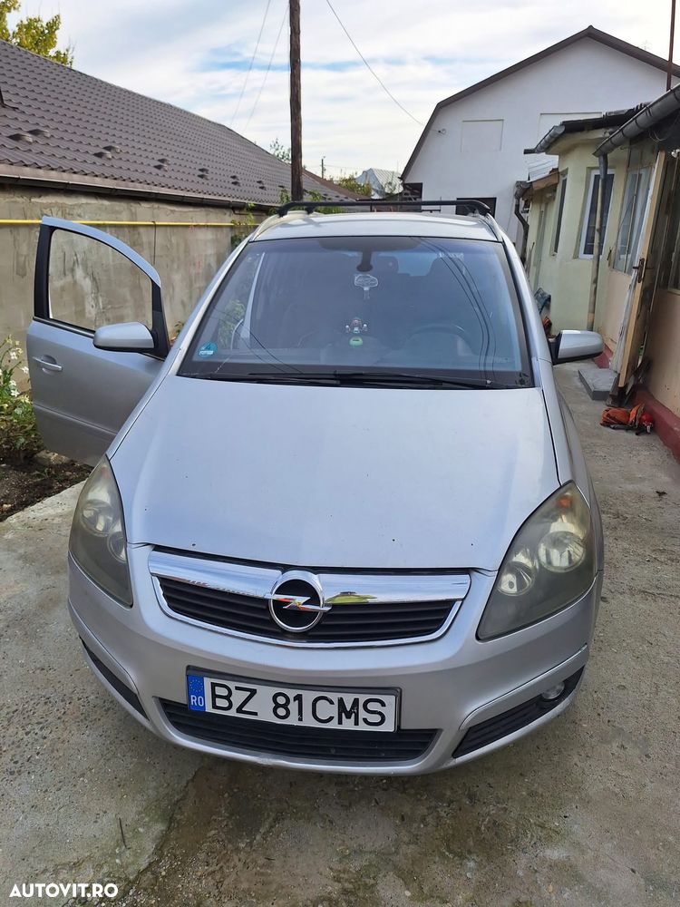 Opel Zafira - 1