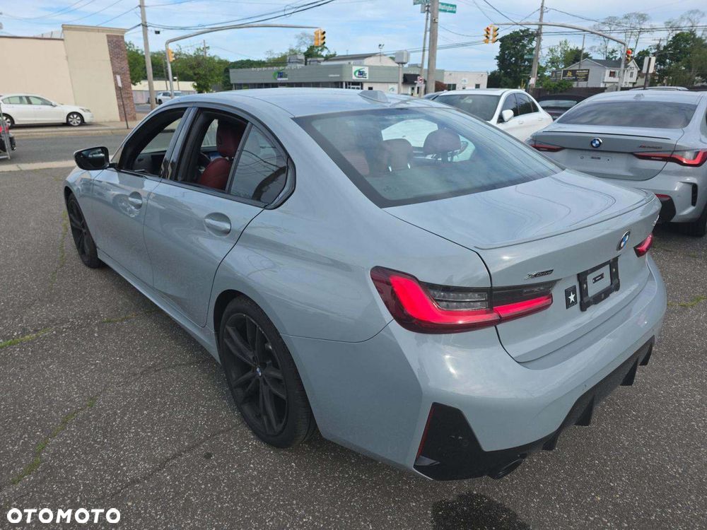 BMW Seria 3 330i xDrive M Sport - 4