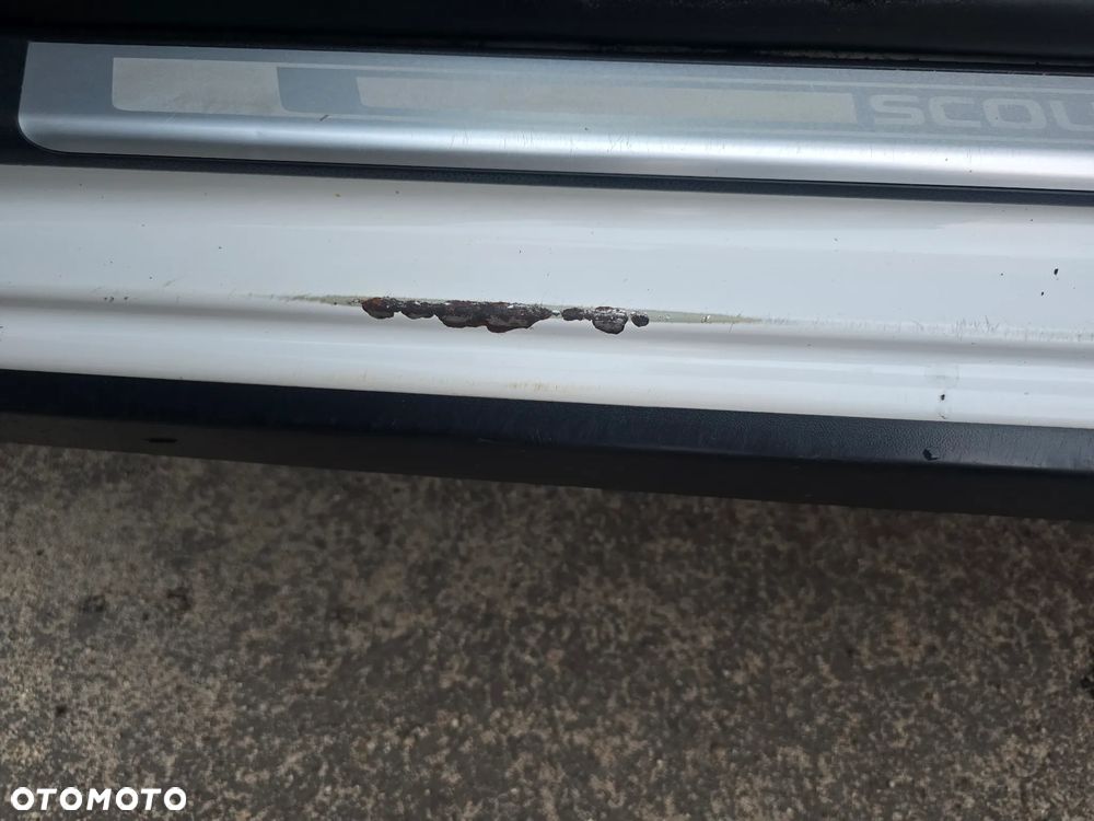 Skoda Octavia 2.0 TDI 4x4 DSG Scout - 16