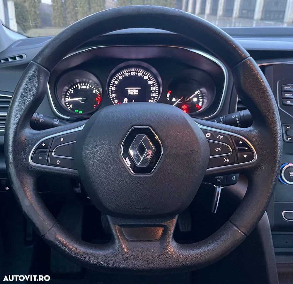 Renault Megane TCe GPF Life - 11