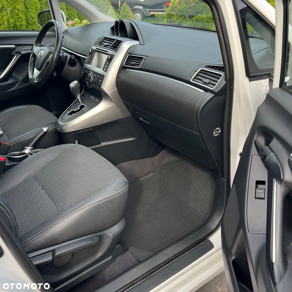 Toyota Verso 1.8 Premium 7os MS - 30