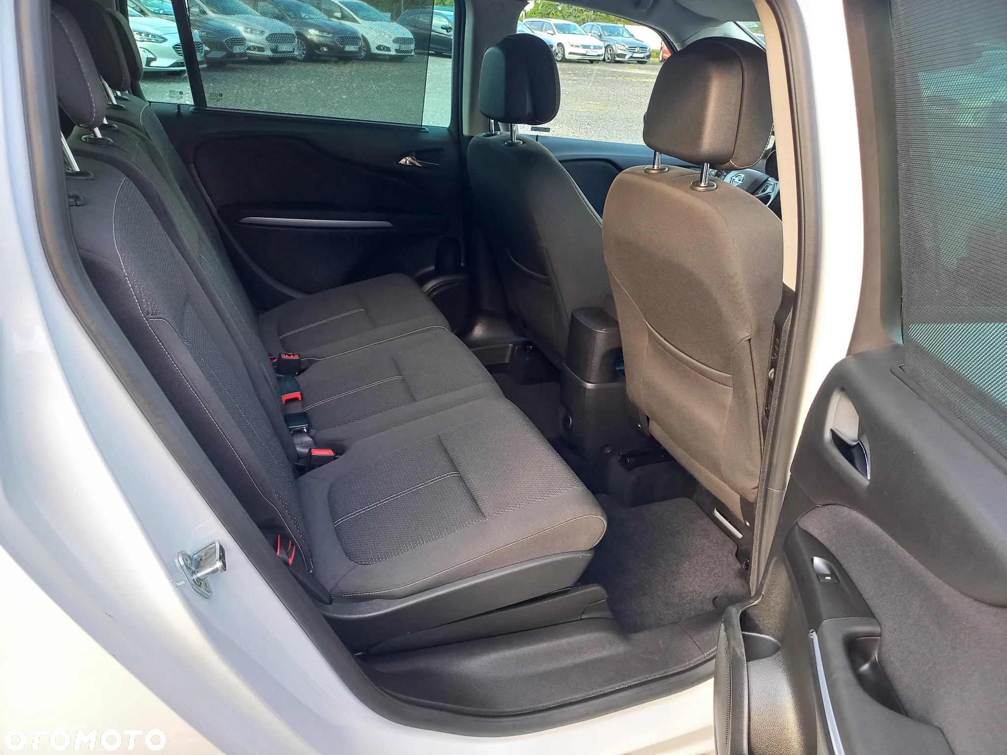 Opel Zafira - 16