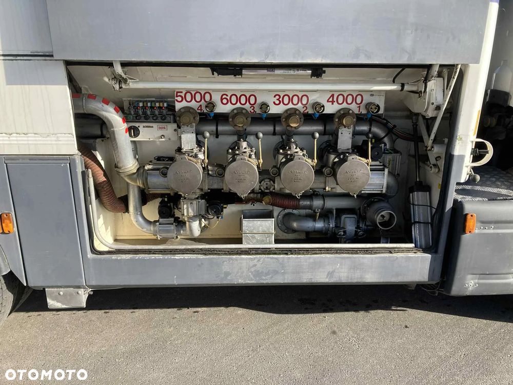 Scania R 124 GB6X2 - 14