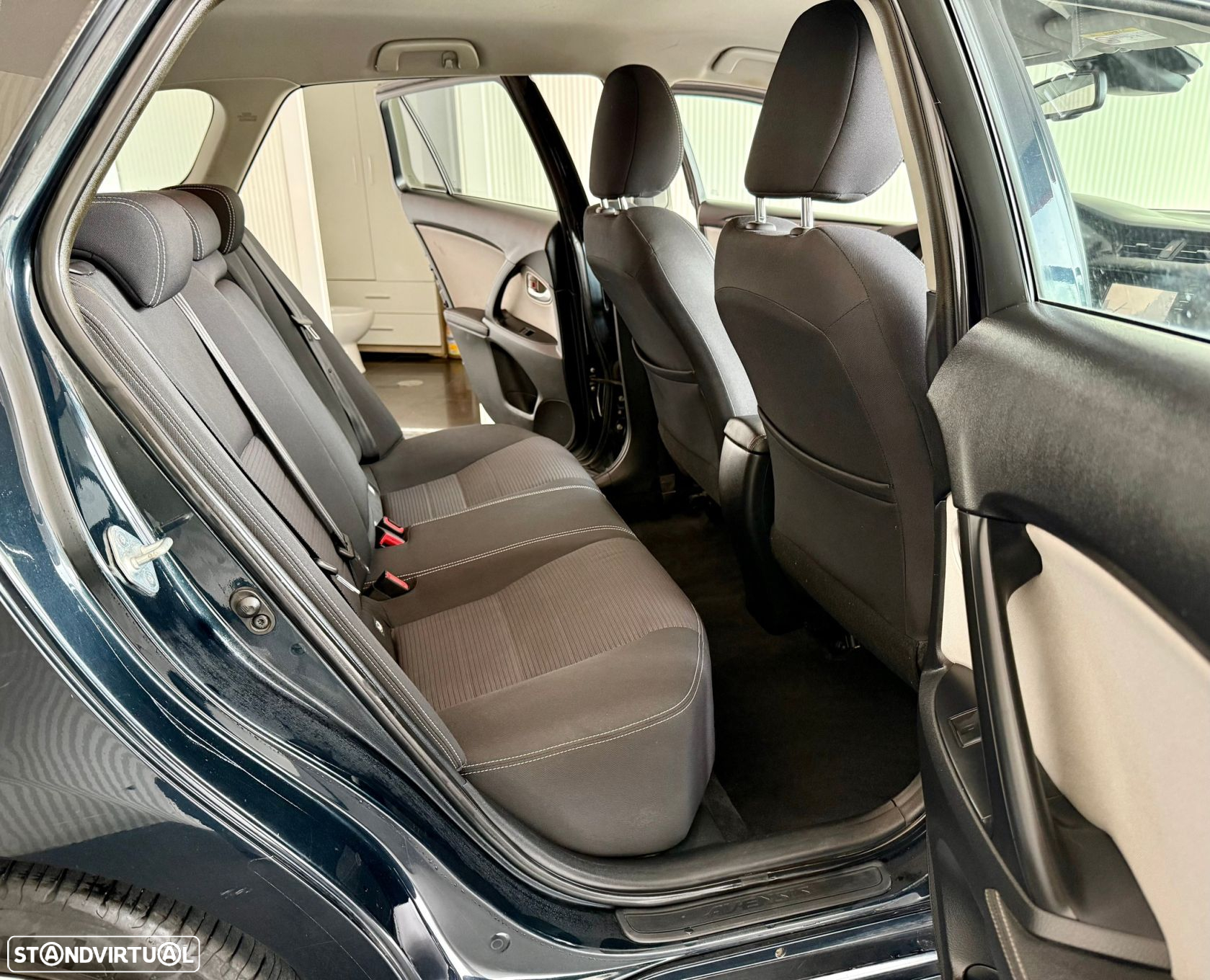 Toyota Avensis Touring Sports 1.6 D-4D Edition-S - 13
