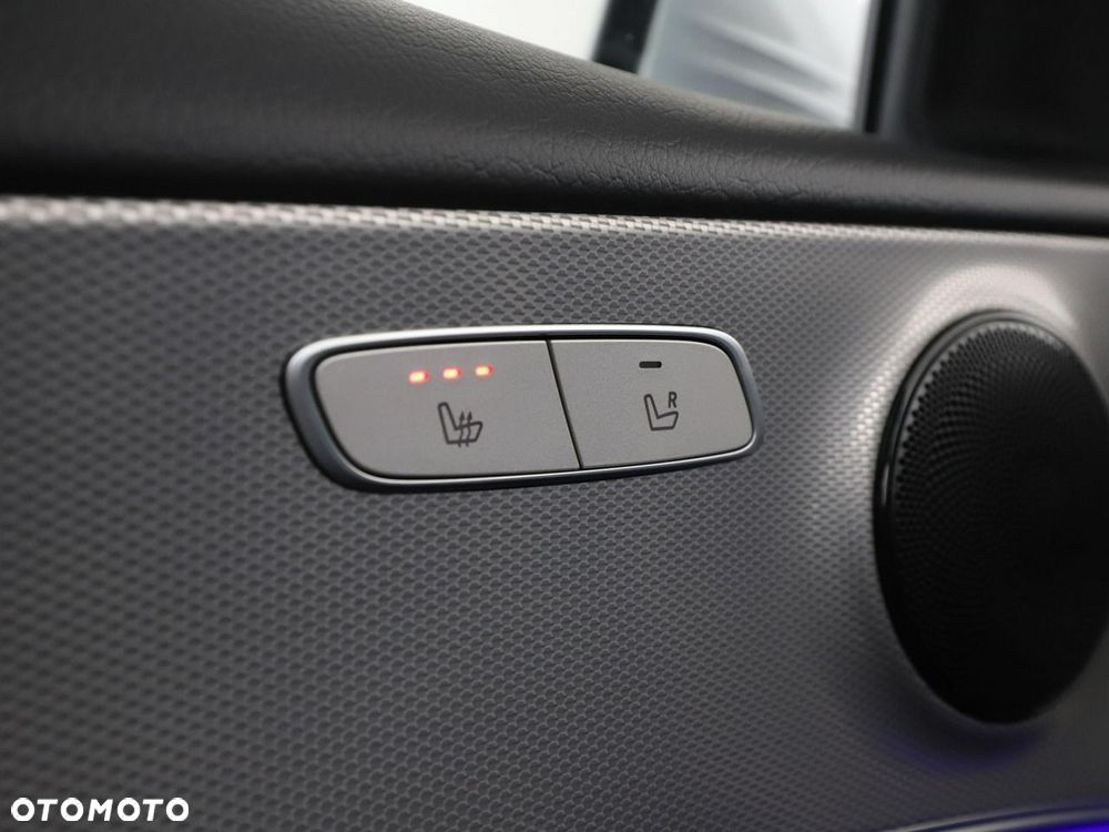 Mercedes-Benz Klasa E 200 9G-TRONIC Avantgarde - 36
