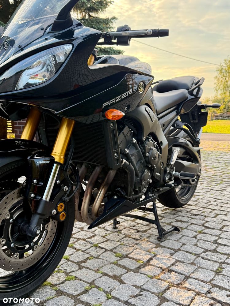 Yamaha FZ8 - 9