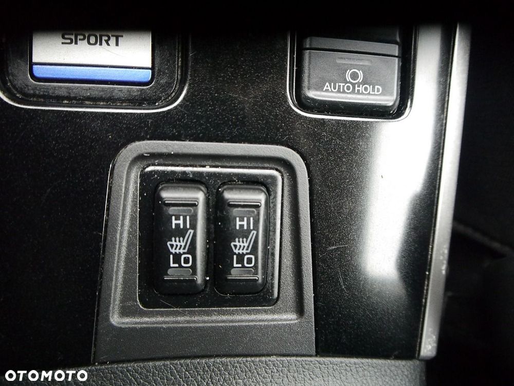 Mitsubishi Outlander - 36