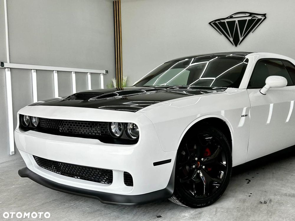 Dodge Challenger 5.7 R/T - 21