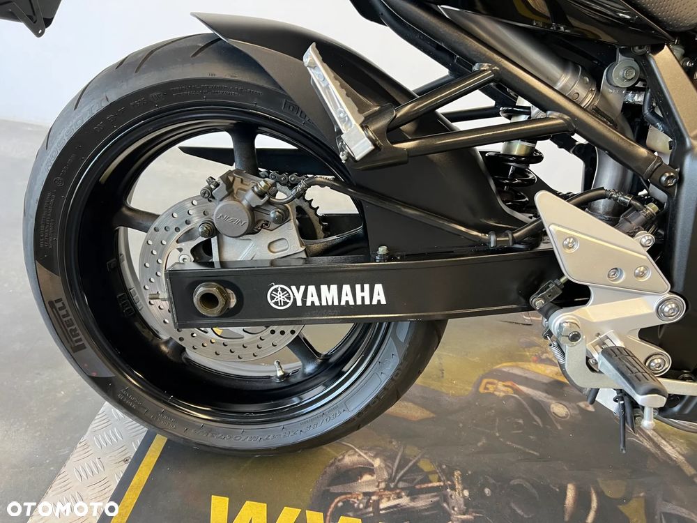Yamaha FZ6 - 30
