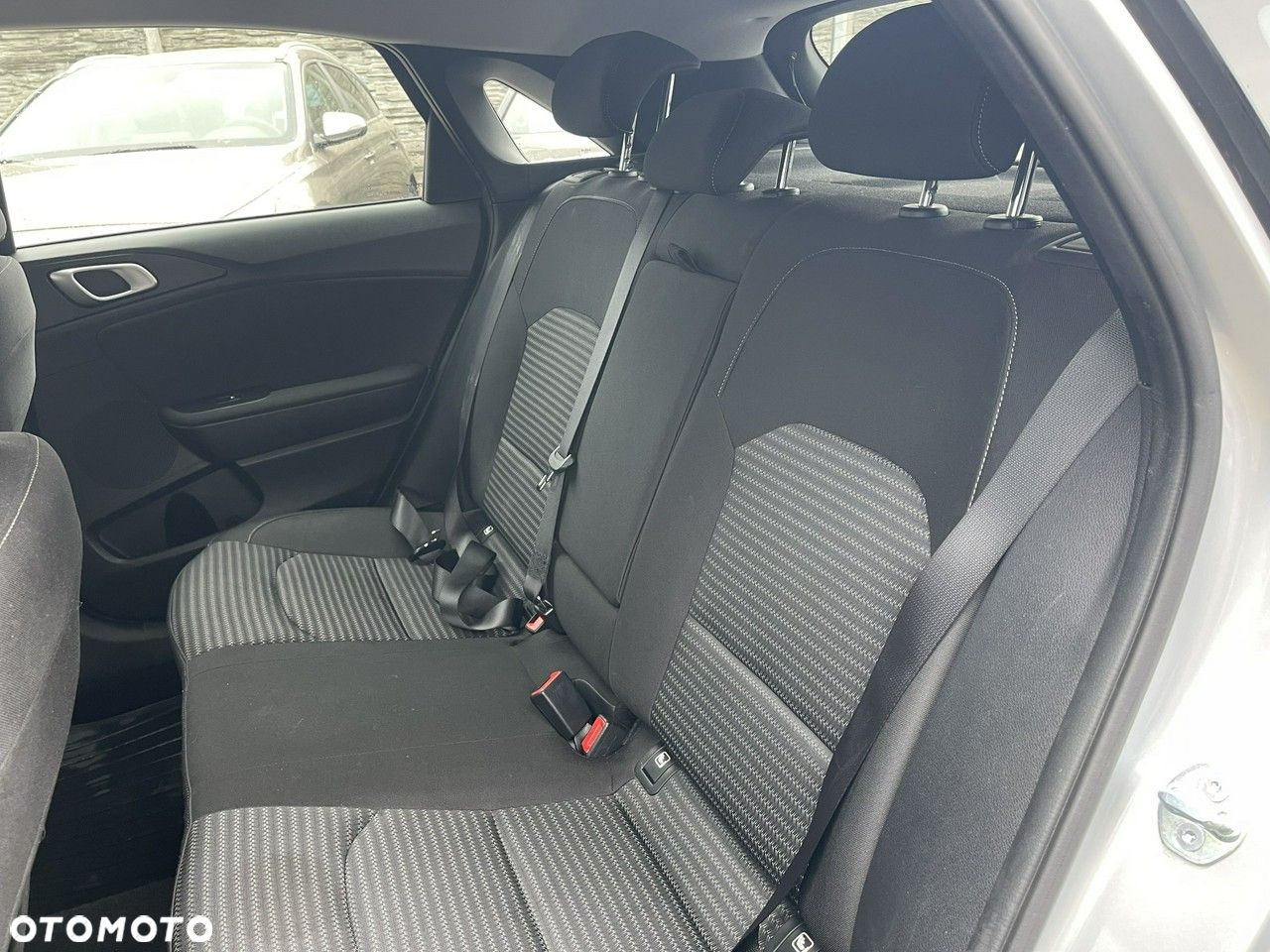 Kia Ceed 1.5 T-GDI OPF Vision - 11