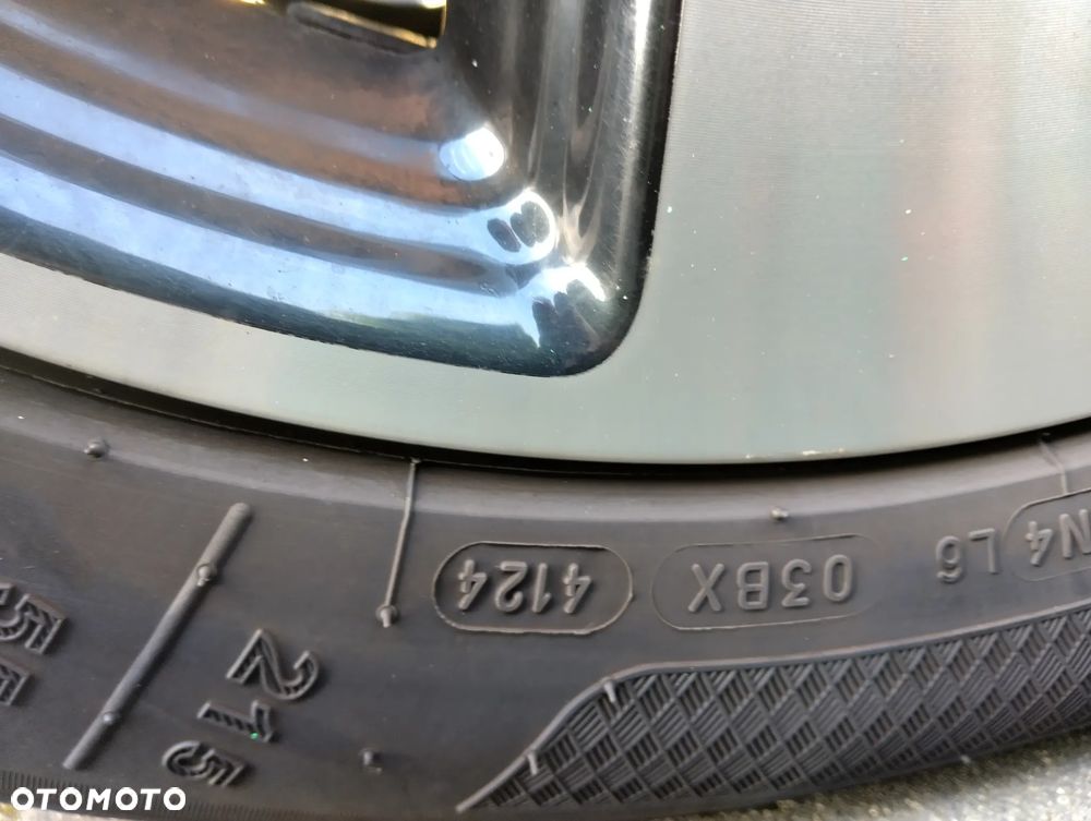 Nissan Qashqai 1.6 DCi Xtronic TEKNA - 29