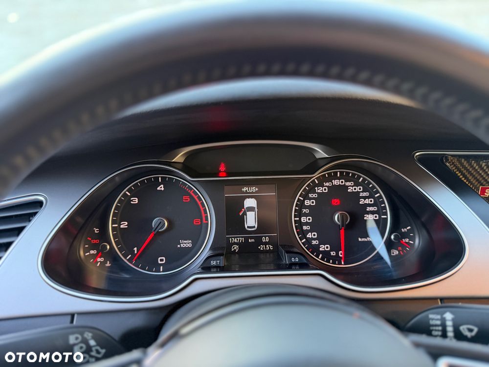 Audi A4 Avant 2.0 TDI quattro sport - 21