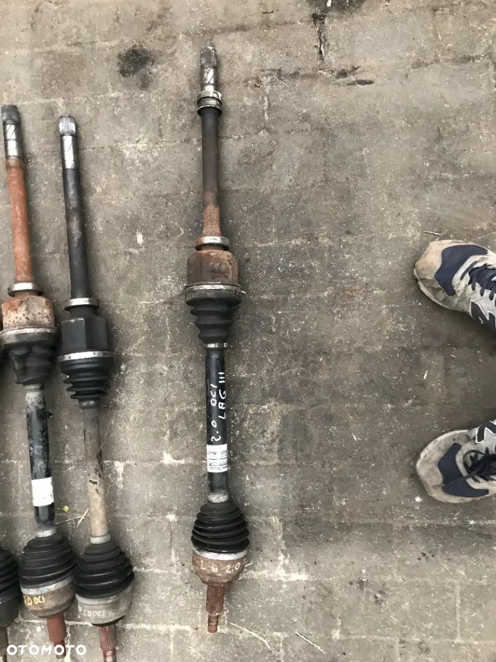 Półoś prawa długa Renault Laguna III 2.0 DCI - 1