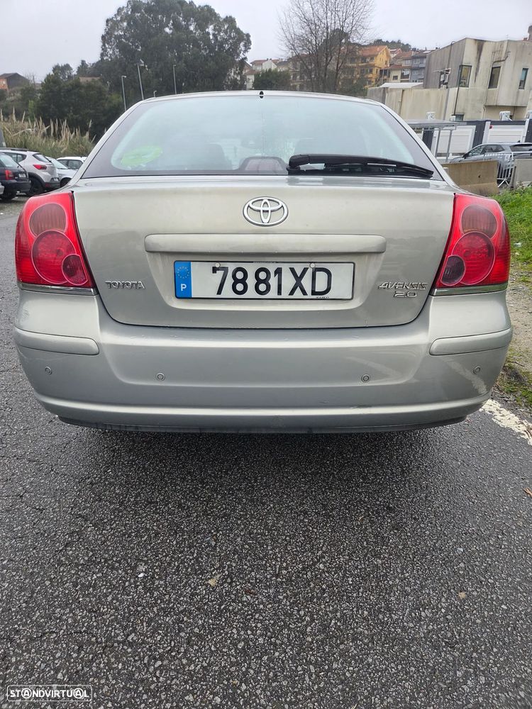 Toyota Avensis LB 2.0 D-4D Sol - 4