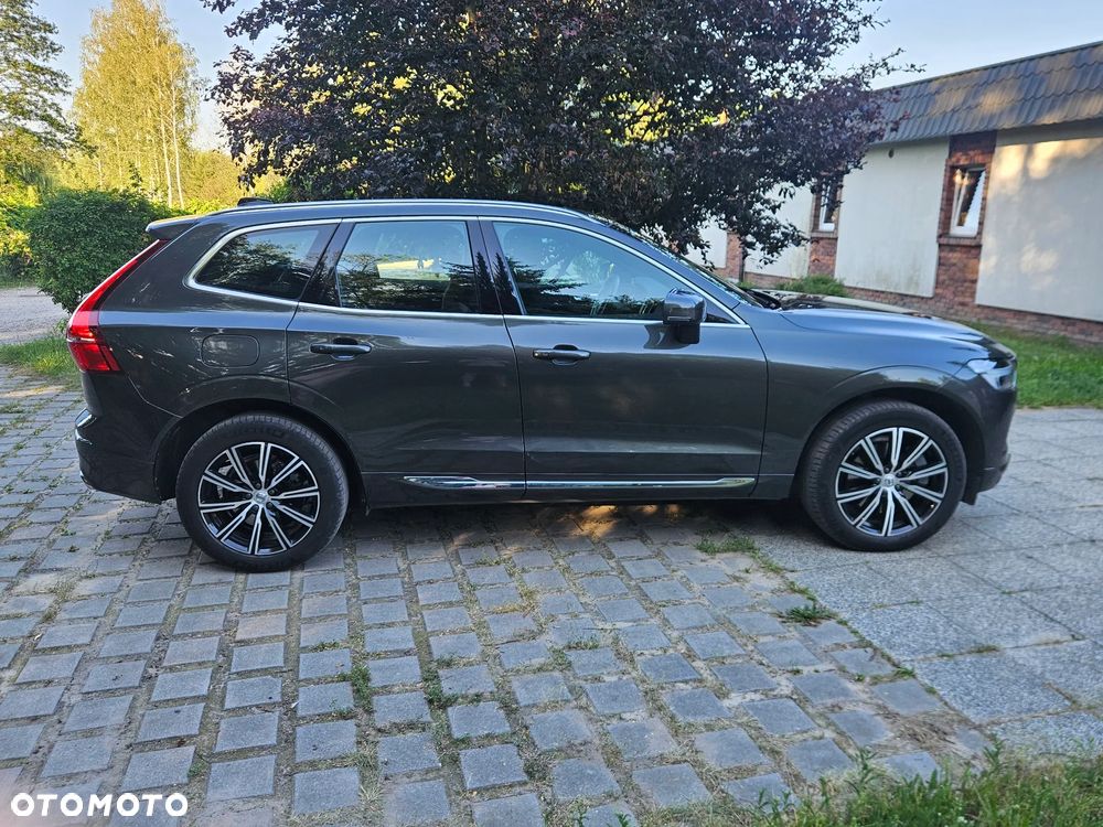 Volvo XC 60 B4 D AWD Essential - 7