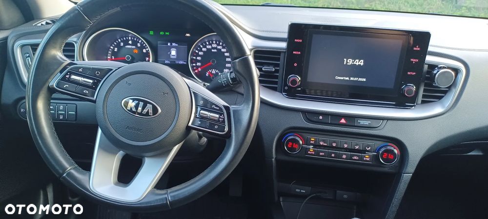 Kia XCeed - 11
