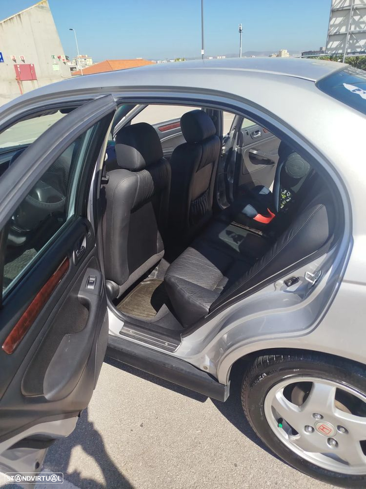 Honda Accord 2.0 ES - 14