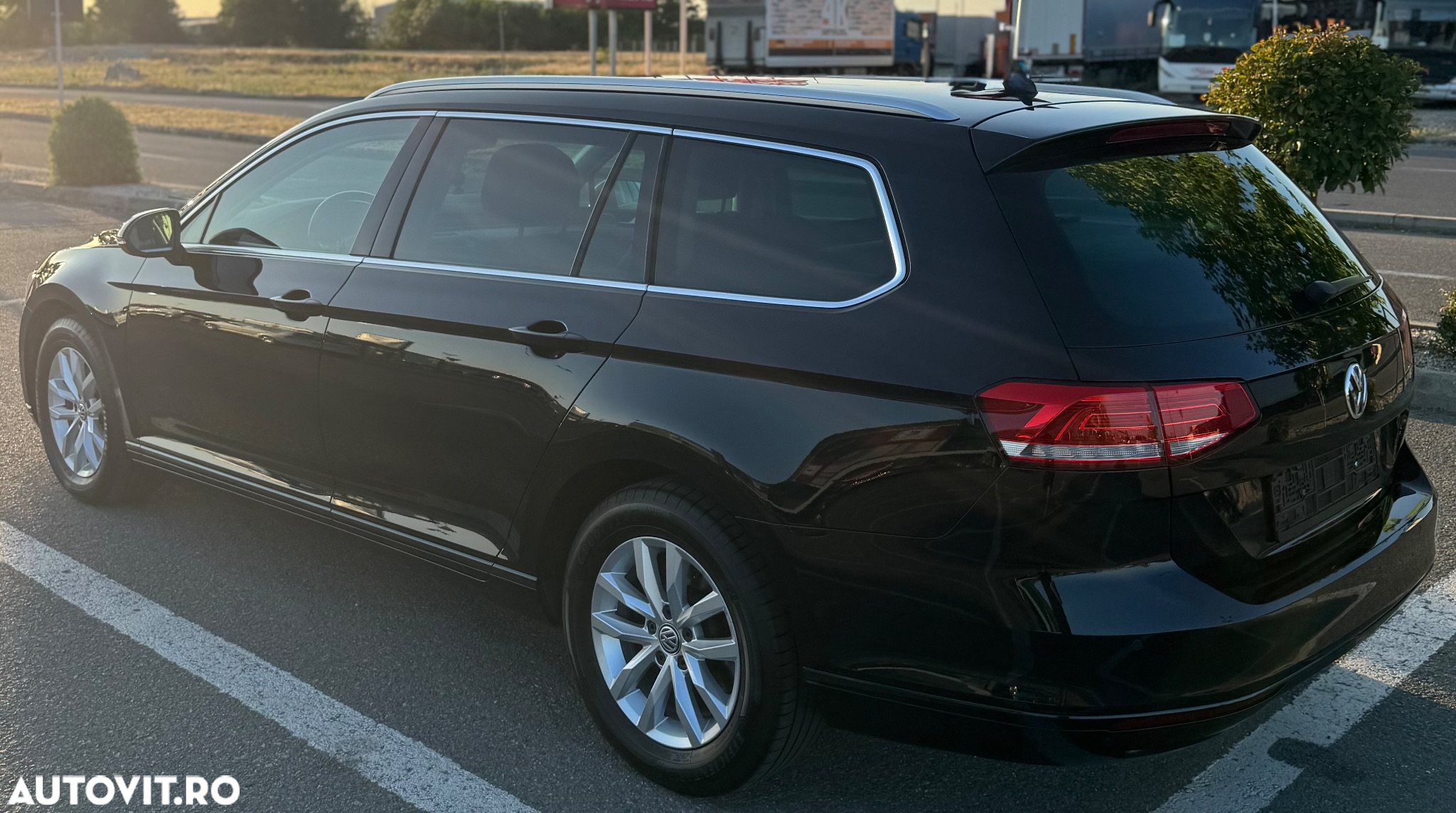Volkswagen Passat Variant 1.6 TDI Comfortline - 5