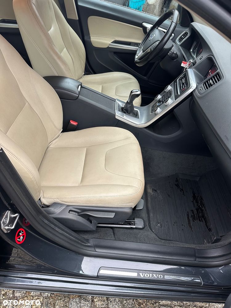 Volvo V60 D4 Drive-E Summum - 12