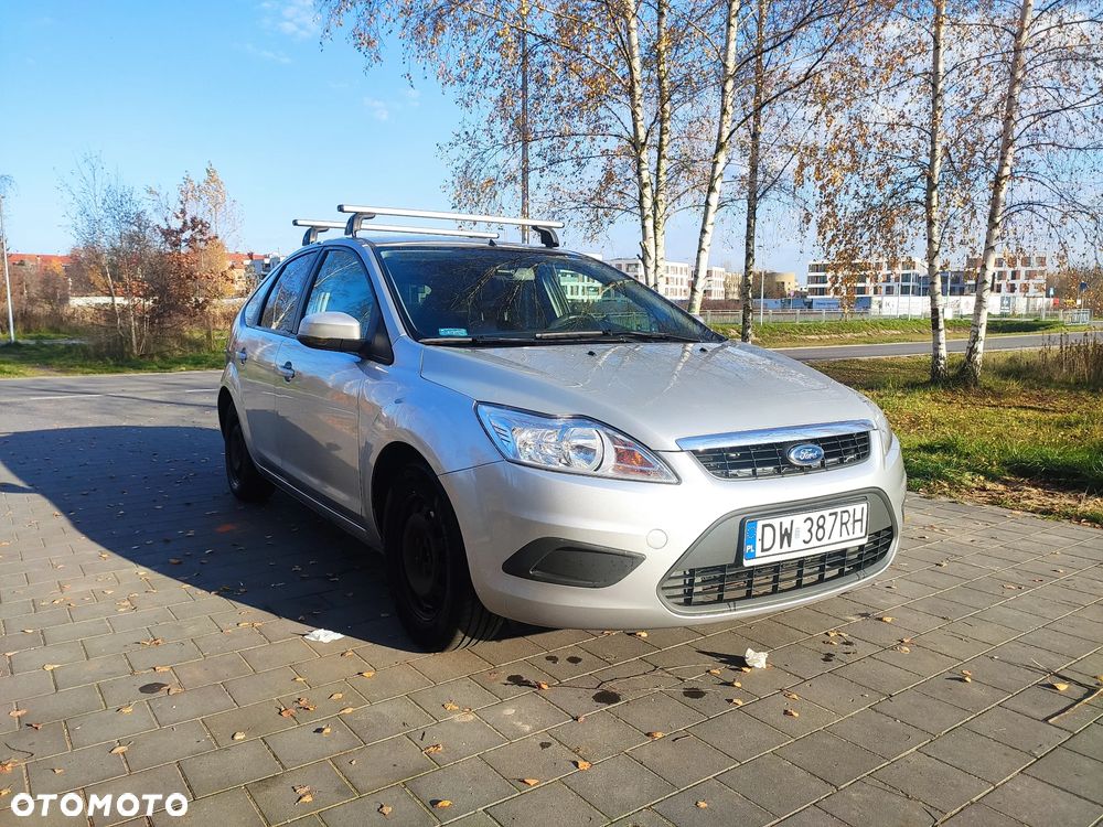 Ford Focus 1.6 Ambiente - 1