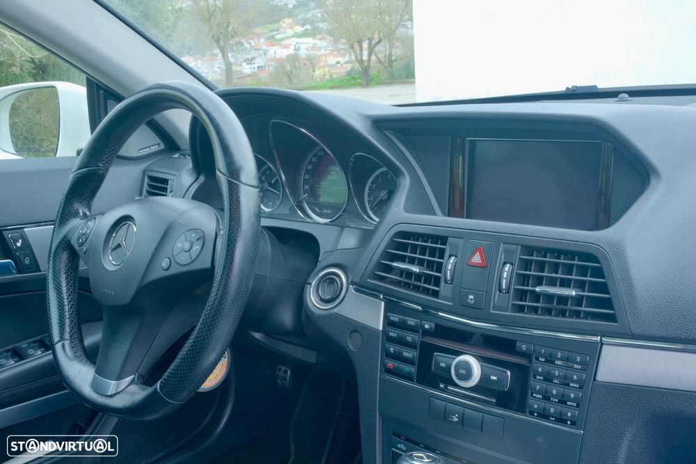Mercedes-Benz E 250 CGi Elegance BlueEfficiency Auto - 10