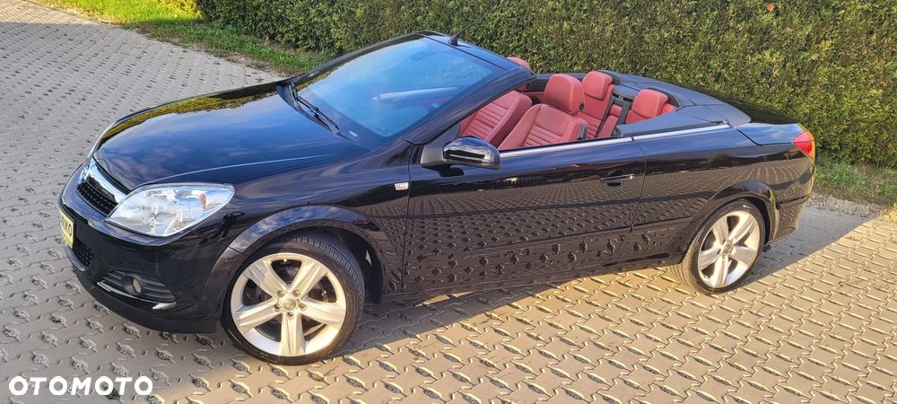 Opel Astra TwinTop 1.8 Cosmo - 22