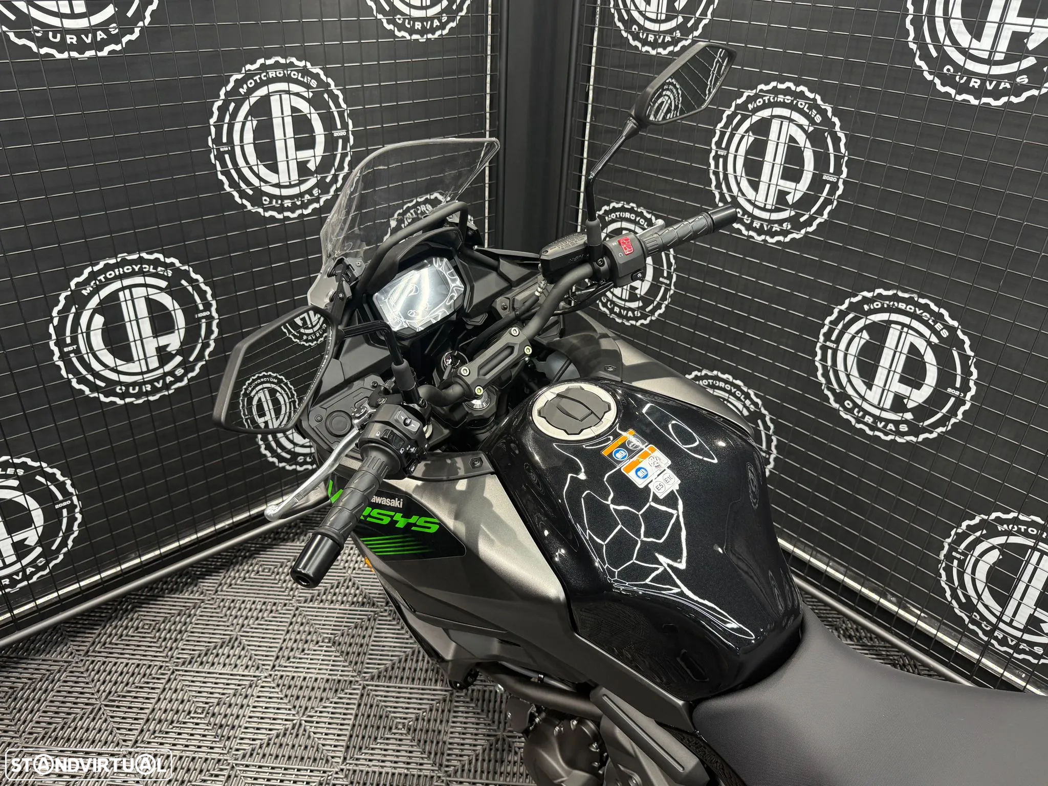 Kawasaki Versys 650 SE 2025 - 8