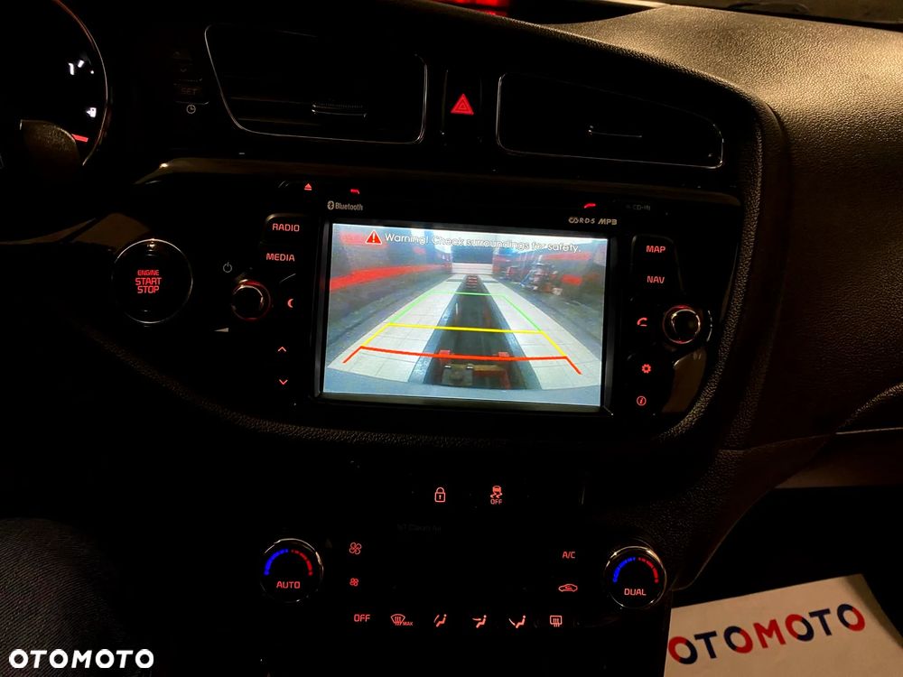 Kia Ceed 1.6 GDI ISG Vision - 15