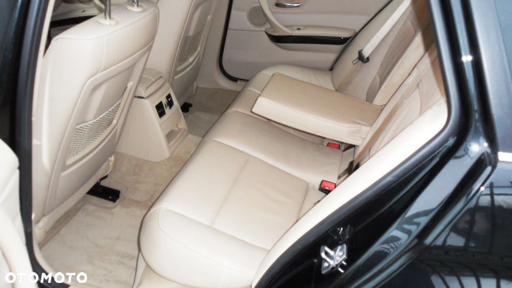 BMW Seria 3 318d DPF Edition Exclusive - 6