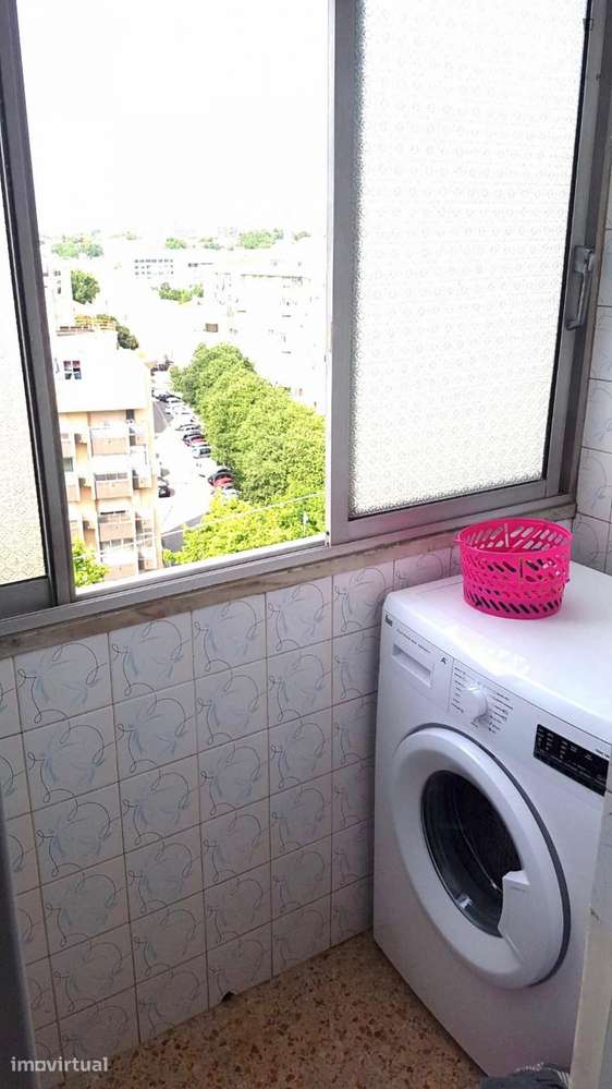 Quarto - localizado em Benfica Lisbon - Grande imagem: 4/8