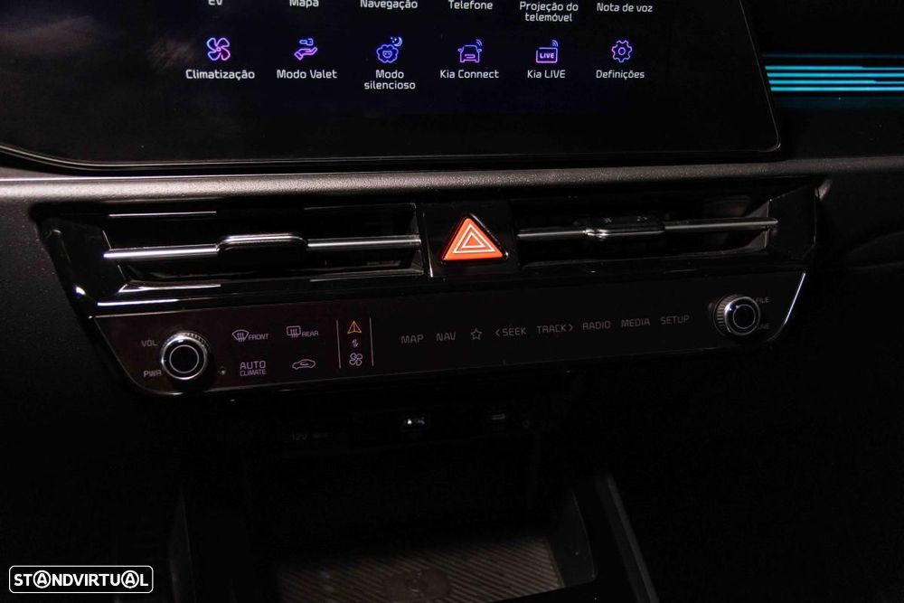 Kia Niro EV 64kWh Tech X - 38