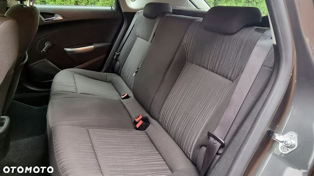 Opel Astra - 13