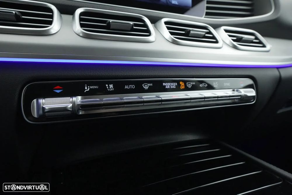 Mercedes-Benz GLE 300 d 4Matic - 28