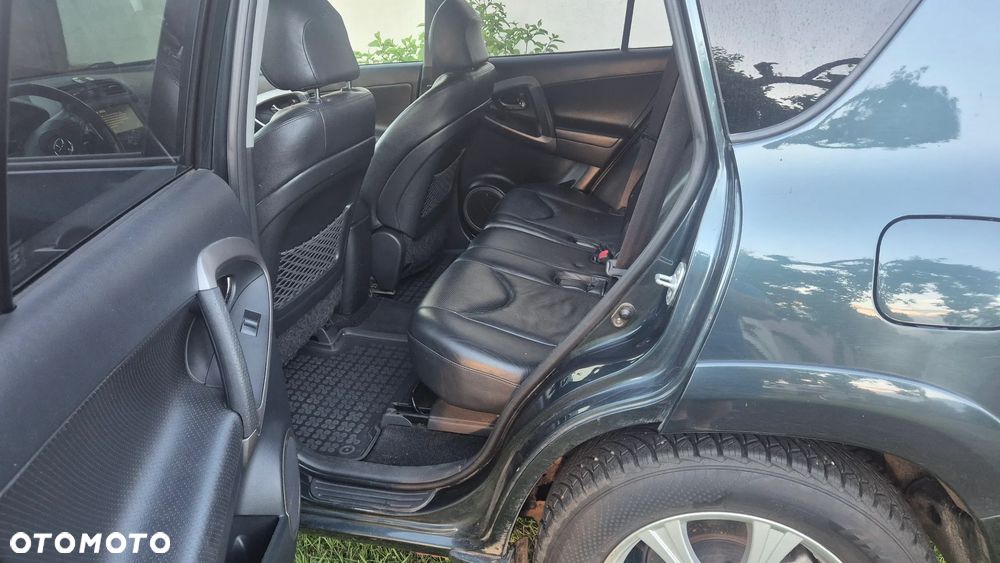 Toyota RAV4 2.2 D-4D X - 16