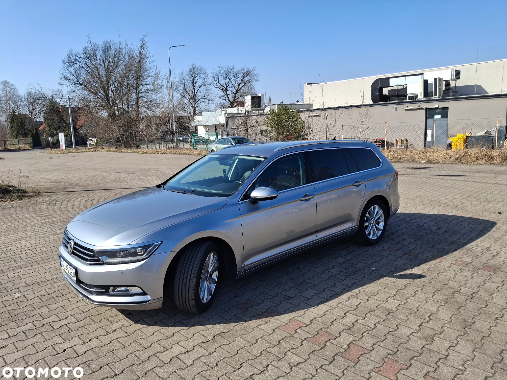 Volkswagen Passat 1.6 TDI BMT Comfortline - 10