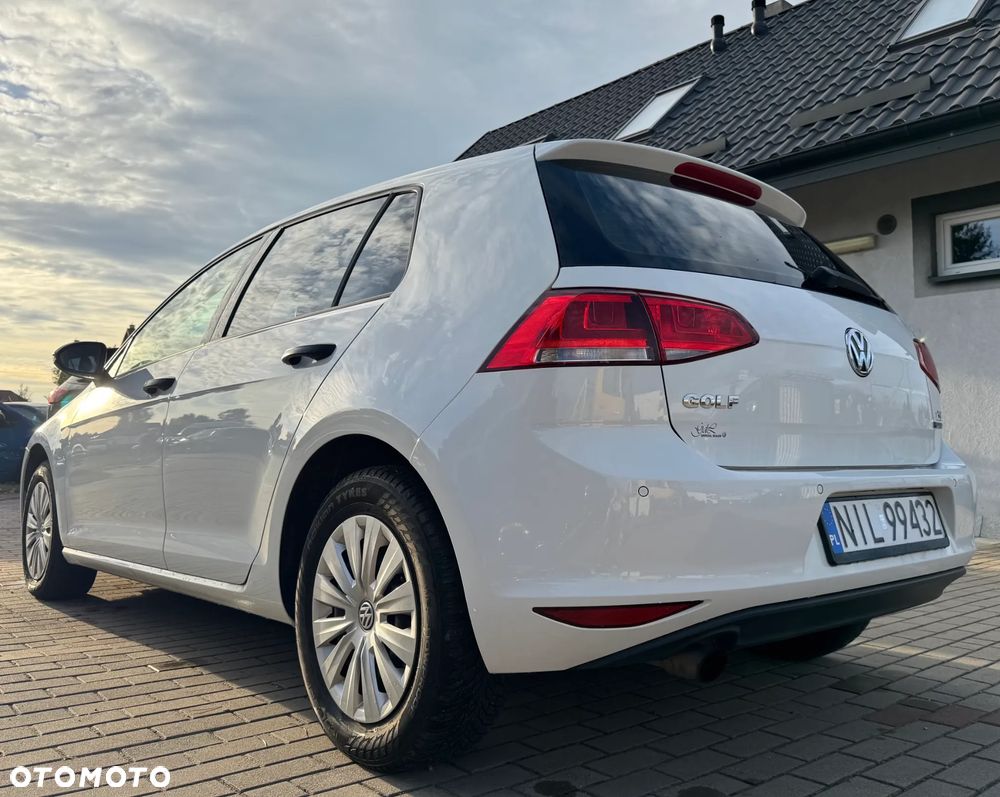 Volkswagen Golf - 8